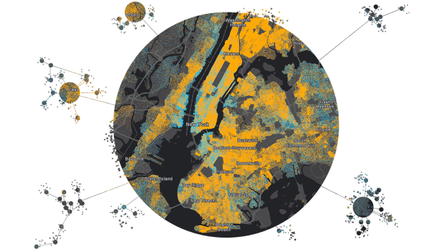 Immagine di una mappa termica scura con segni arancioni e blu