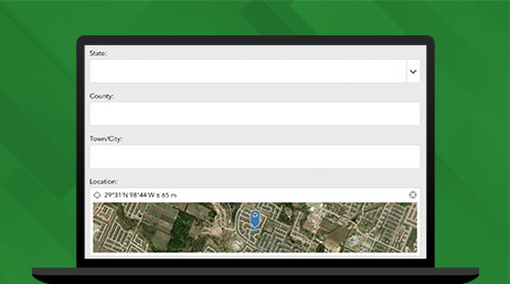 Grafica di un monitor laptop che mostra una mappa e un rilevamento su sfondo verde