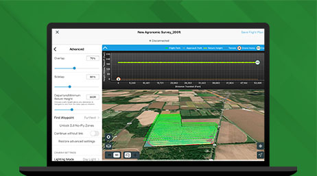 Grafica del monitor di un laptop che mostra una dashboard con una mappa 3D di un terreno agricolo insieme ai relativi dati